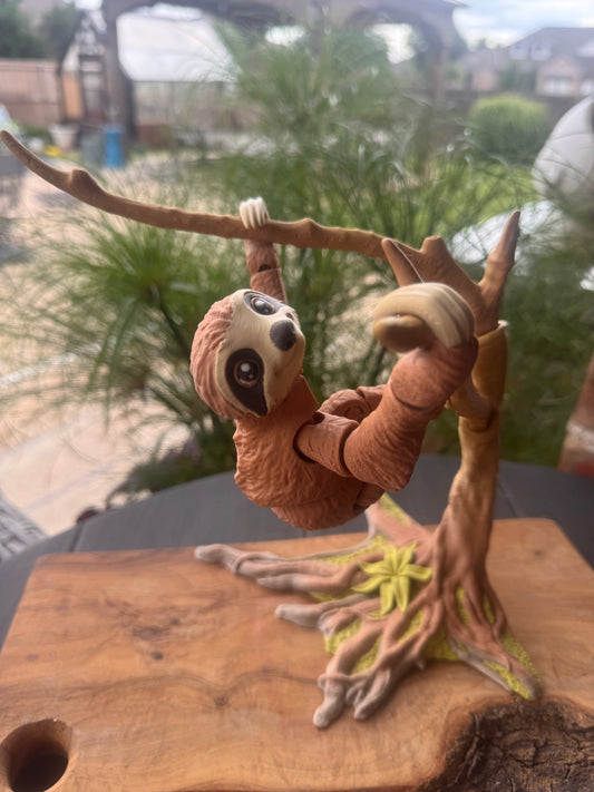 3D Sloth & Tree